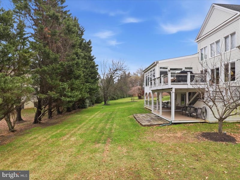 1465 Mayhurst Blvd, Mclean, VA 22102