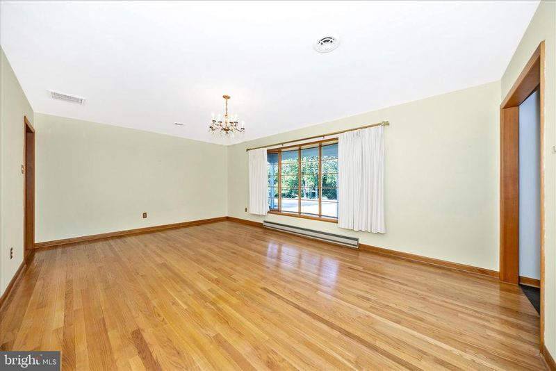 5411 Jefferson Blvd, Frederick, MD 21703