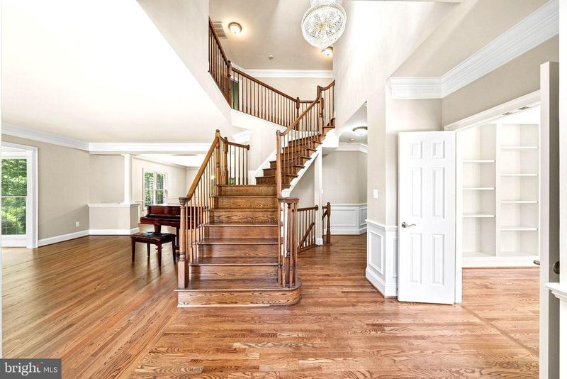 15280 Riding Club Dr, Haymarket, VA 20169
