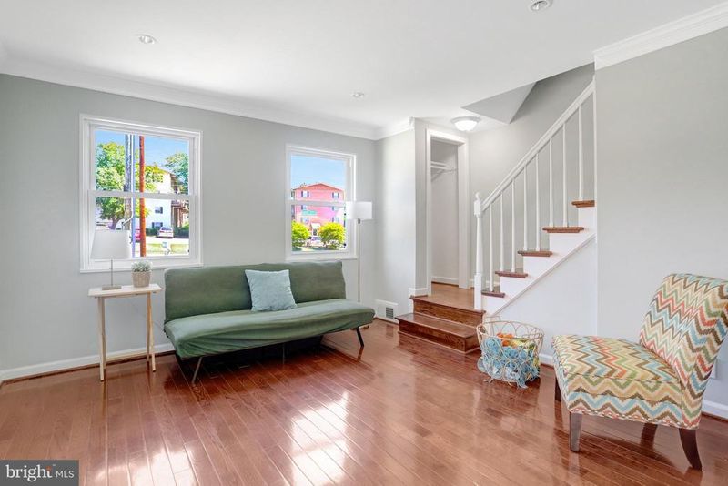 4316 Duke St, Alexandria, VA 22304