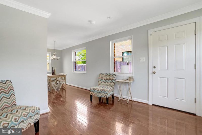 4316 Duke St, Alexandria, VA 22304