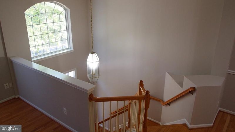 11483 Carriage Ct, Fairfax, VA 22030