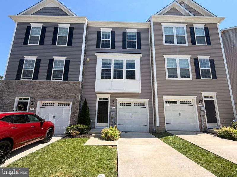 33 Chester Ct, Middletown, MD 21769