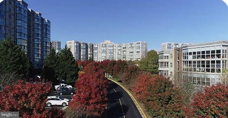 19370 Magnolia Grove Sq #403, Leesburg, VA 20176