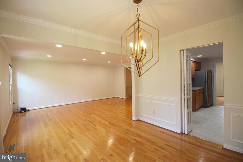 436 N Park Dr, Arlington, VA 22203