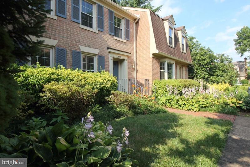 436 N Park Dr, Arlington, VA 22203