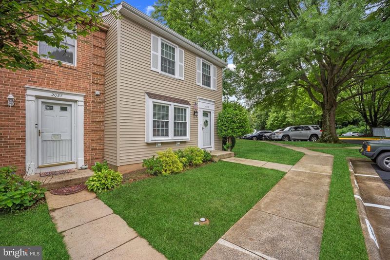 2059 Gervais Dr, Falls Church, VA 22043