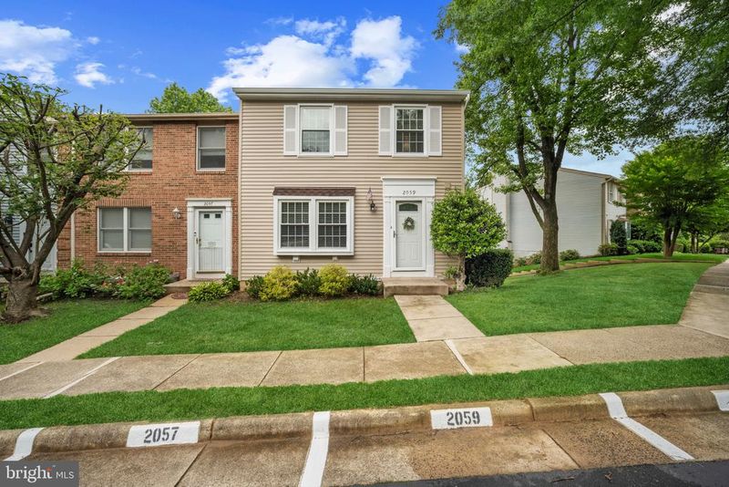 2059 Gervais Dr, Falls Church, VA 22043