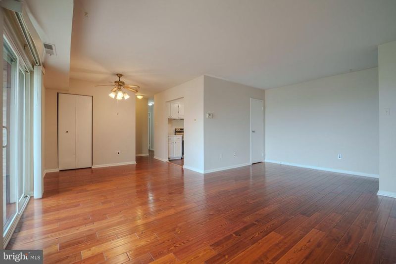 6147 Edsall Rd #N, Alexandria, VA 22304