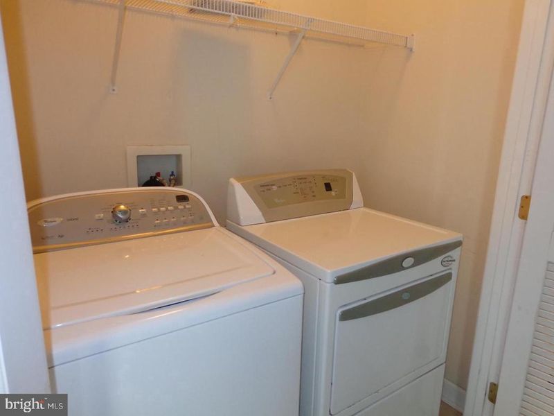 7678 Audubon Meadow Way, Alexandria, VA 22306