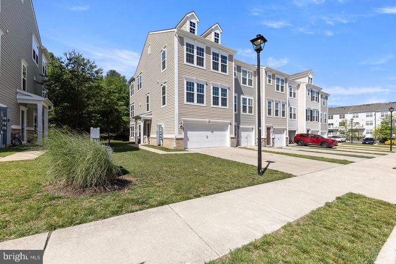 17101 Gibson Mill Rd #6, Dumfries, VA 22026