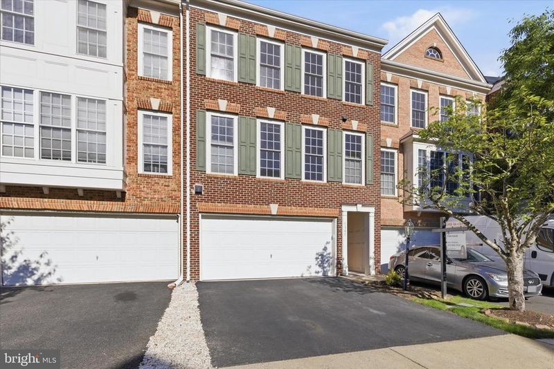 7567 Grey Goose Way, Alexandria, VA 22306