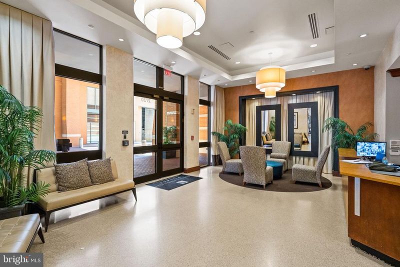 2720 S Arlington Mill Dr #616, Arlington, VA 22206