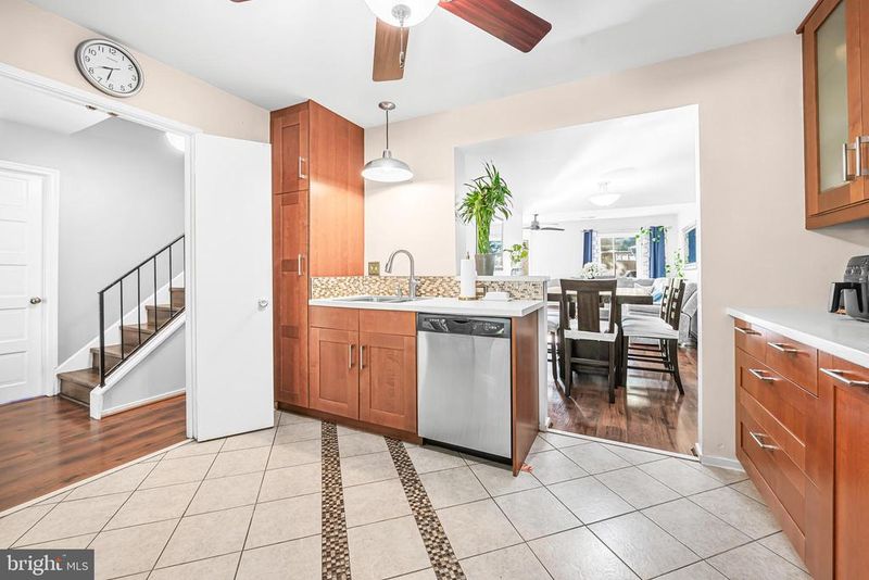 19300 Thomas Farm Rd, Gaithersburg, MD 20886