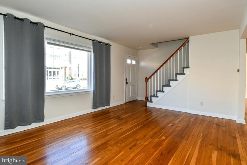 1316 S Dinwiddie St, Arlington, VA 22206
