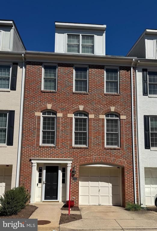 504 N Thomas St, Arlington, VA 22203