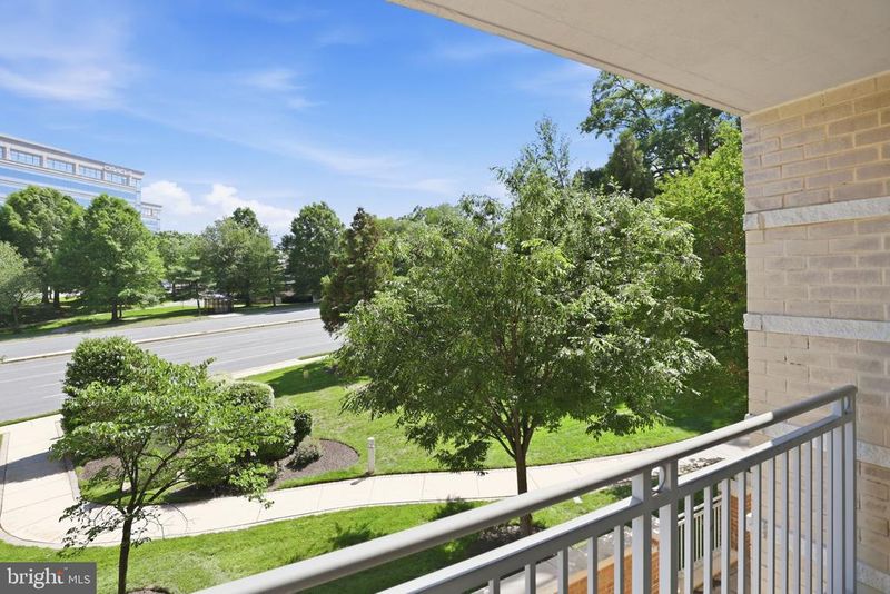 11800 Sunset Hills Rd #218, Reston, VA 20190