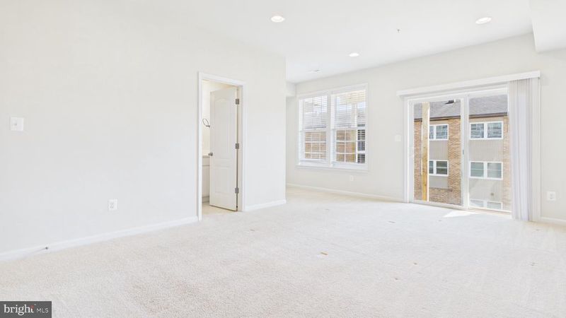 33 Chester Ct, Middletown, MD 21769