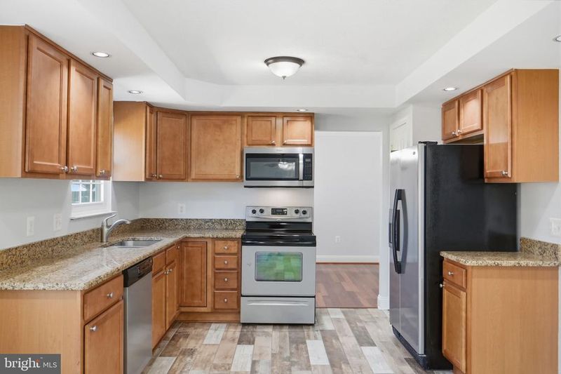 9608 Waterford Dr, Manassas, VA 20110