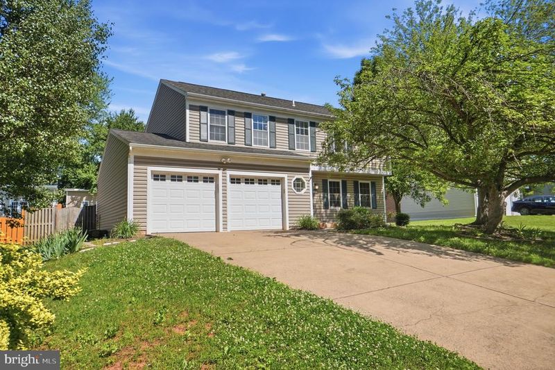 9608 Waterford Dr, Manassas, VA 20110