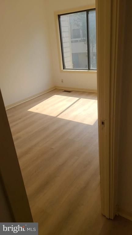 18716 Pier Point Pl, Montgomery Village, MD 20886