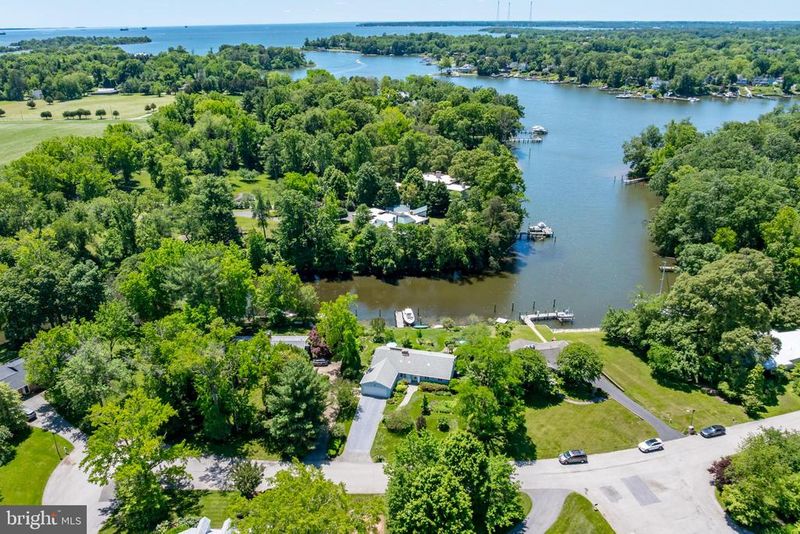 615 Canal Ln, Annapolis, MD 21409