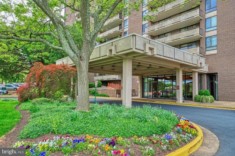 1800 Old Meadow Rd #713, Mclean, VA 22102