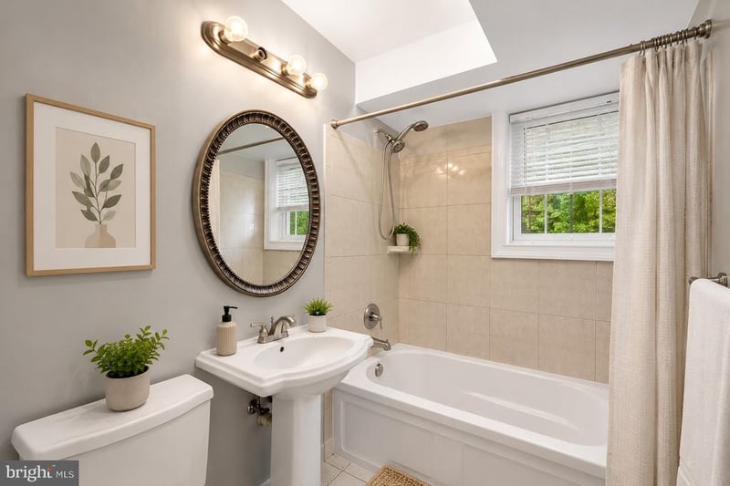 4820 C St SE #103, Washington, DC 20019