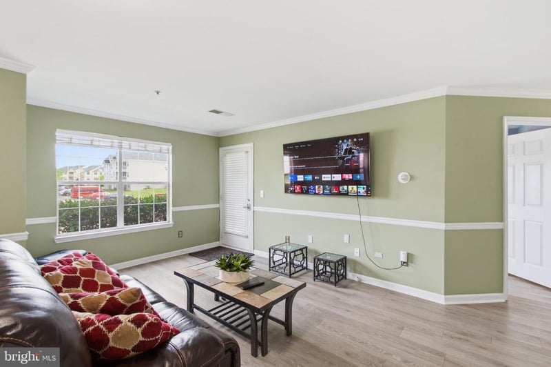 8058 Lisle Dr #104, Manassas, VA 20109