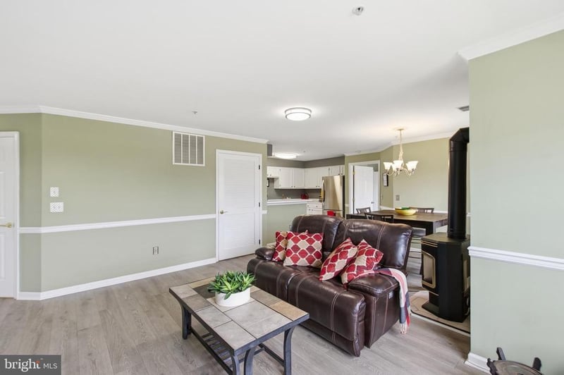 8058 Lisle Dr #104, Manassas, VA 20109