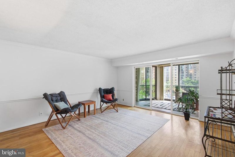 5903 Mount Eagle Dr #507, Alexandria, VA 22303
