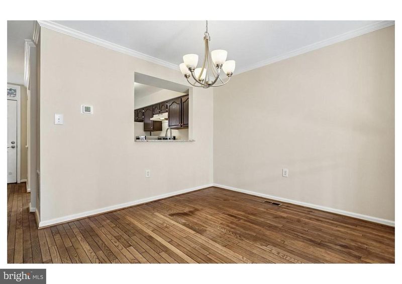14033 Betsy Ross Ln, Centreville, VA 20121