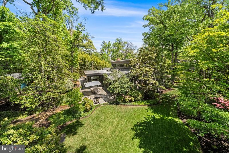 7736 Tauxemont Rd, Alexandria, VA 22308