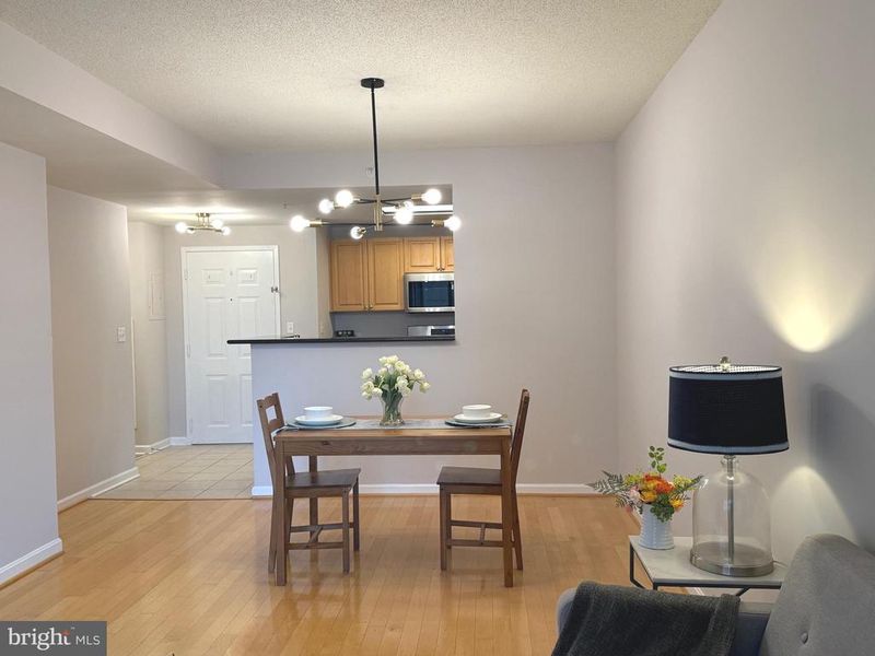 2726 Gallows Rd #510, Vienna, VA 22180