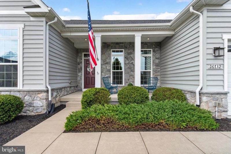 26732 Kentoaks Ct, Chantilly, VA 20152
