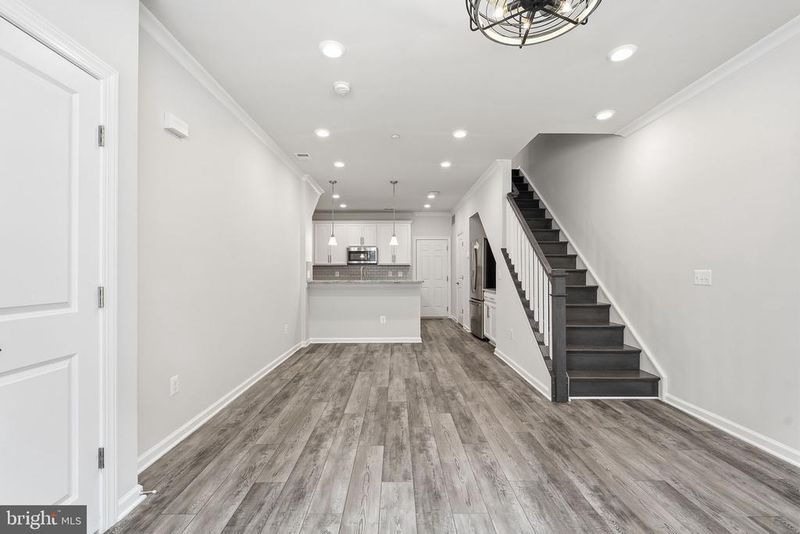 45208 Lettermore Sq, Sterling, VA 20166