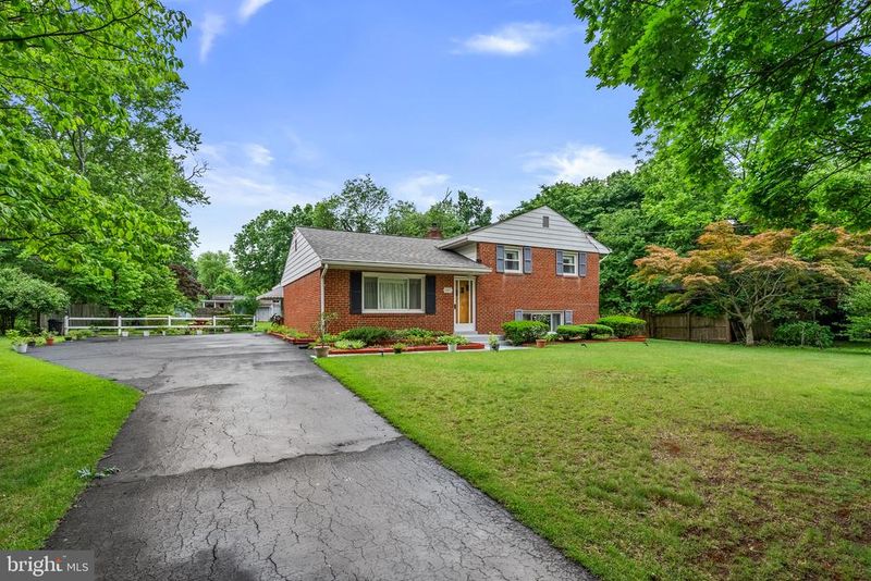 807 Snider Ln, Silver Spring, MD 20905
