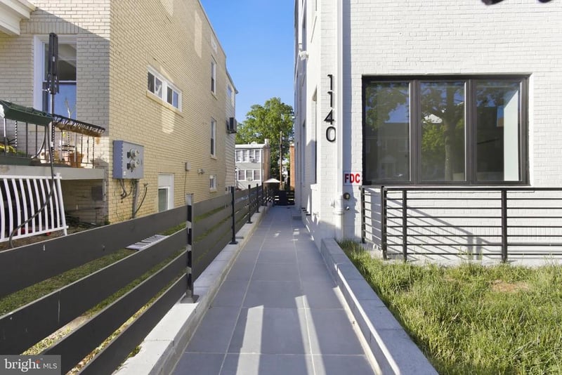 1140 Oates St NE #101, Washington, DC 20002