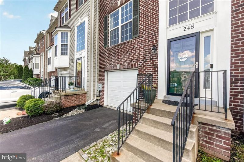 248 Timber View Ct, Frederick, MD 21702