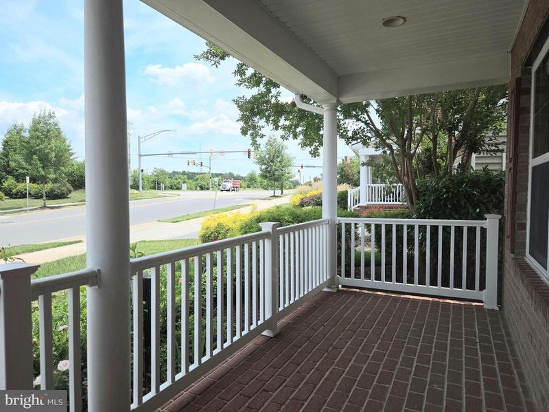 14204 Bentley Park Dr, Laurel, MD 20707
