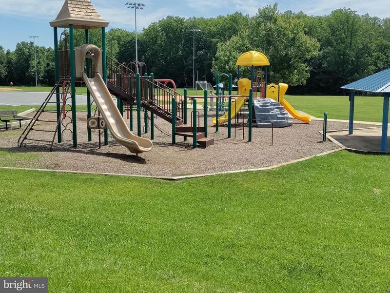15800 Kerr Rd, Laurel, MD 20707