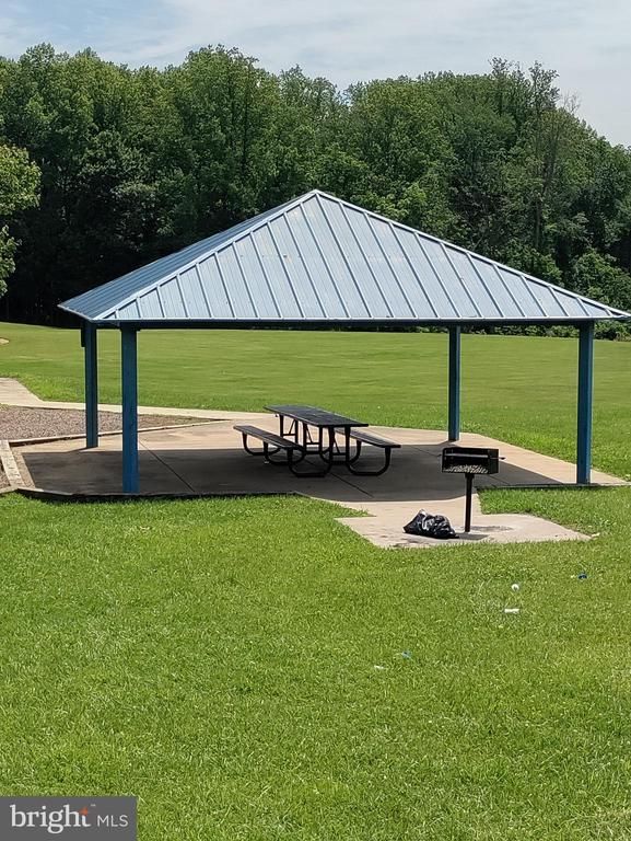 15800 Kerr Rd, Laurel, MD 20707