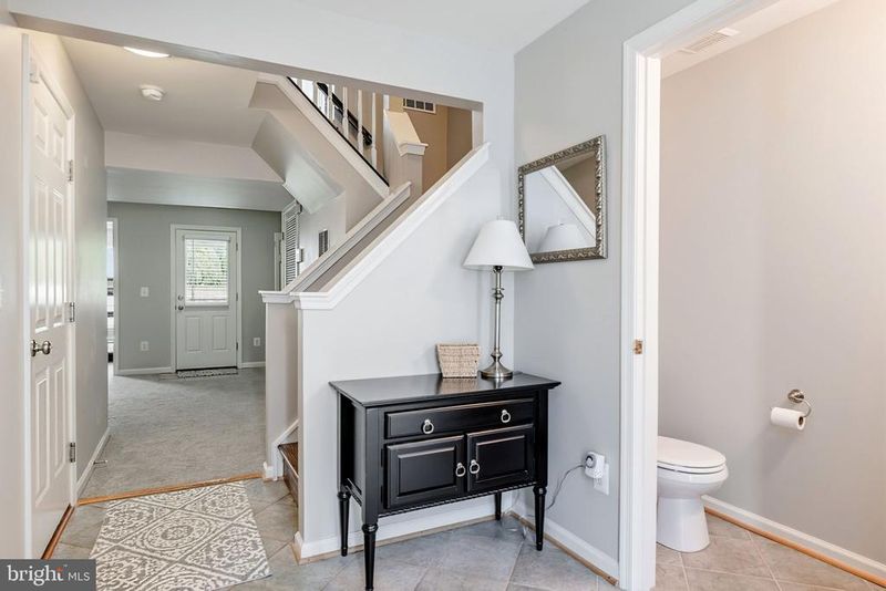 21782 Willesden Junction Ter, Sterling, VA 20166