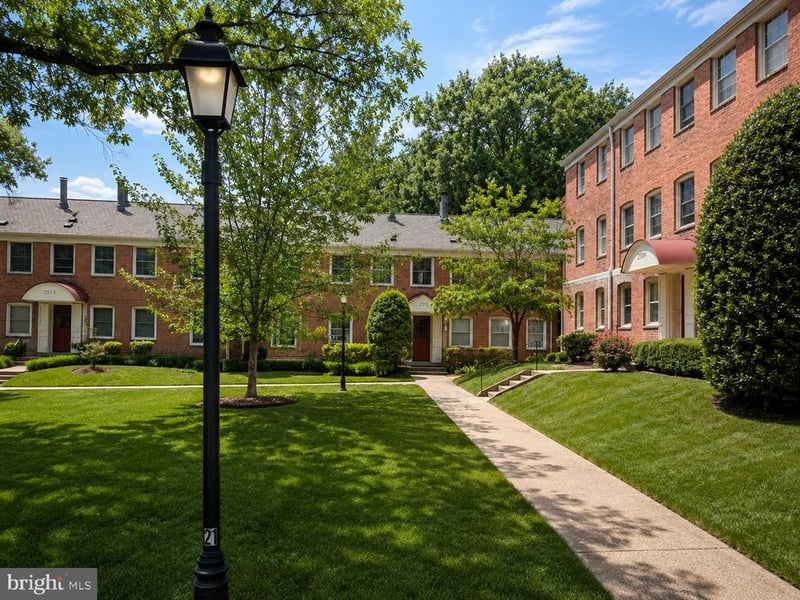 2511 Arlington Blvd #101, Arlington, VA 22201