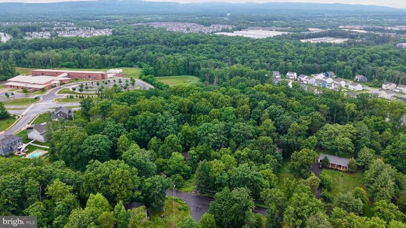 15218 Haymarket Dr, Haymarket, VA 20169