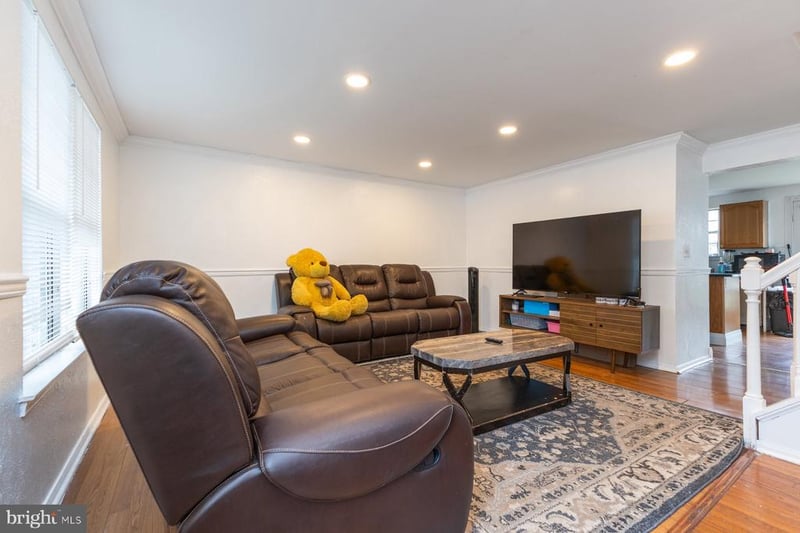 8449 Georgian Ct, Manassas, VA 20110