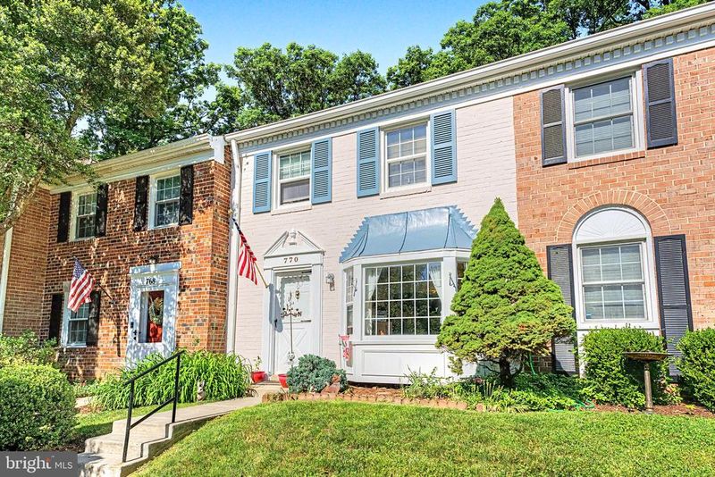 770 Azalea Dr #14-770, Rockville, MD 20850
