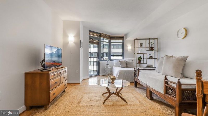 1117 10th St NW #505, Washington, DC 20001