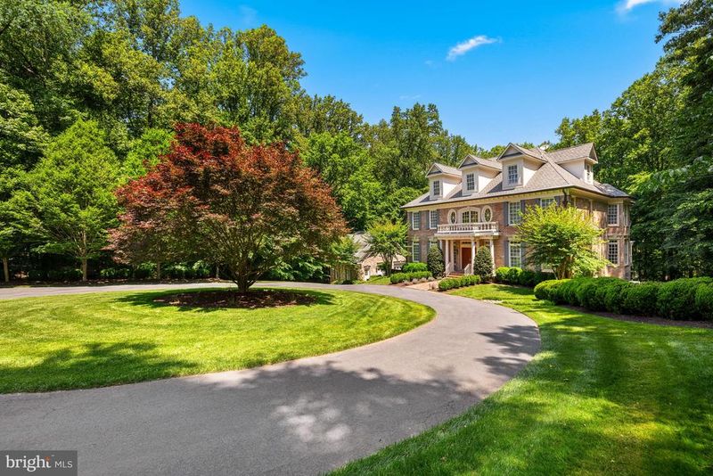 8558 Georgetown PIKE, Mclean, VA 22102
