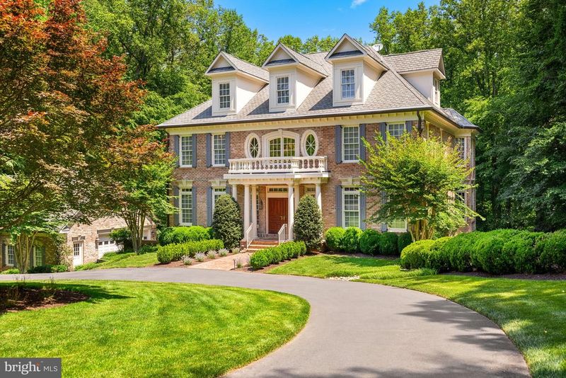 8558 Georgetown PIKE, Mclean, VA 22102